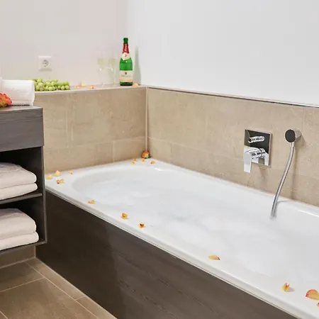 Tropical Island 23b - Seesicht - Massage - Bbq - Billiard - Tischkicker - Trambolin - Penthouse - Parkplatz Tatil Evi Ohningen